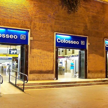 Vacanze Romane Colosseo Apartment エクステリア 写真